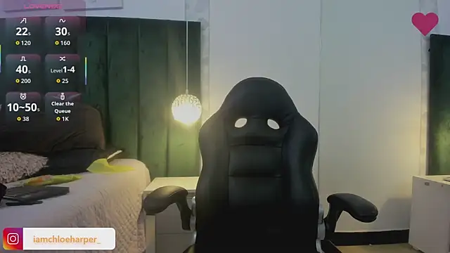 ChloeHarper  online show from 9, 9, 2025