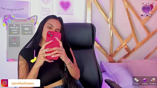 ChloeHarper  online show from 21, 11, 2025