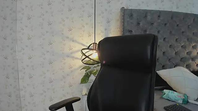 Snapshot of ChloeHarper_ chatting on 18, 7, 2026 ChloeHarper online show from 18, 7, 2026