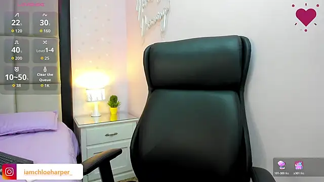 ChloeHarper  online show from 5, 11, 2025