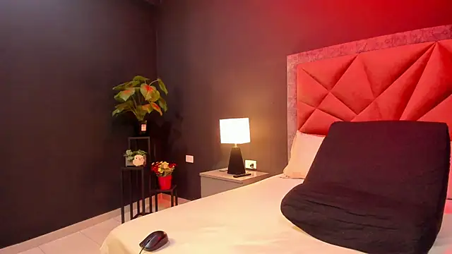 mia milff online show from 27, 2, 2026