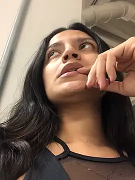 Gia Mazzon online show from 13, 3, 2025