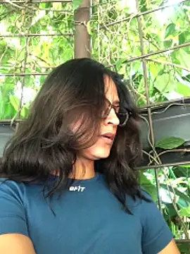 Gia Mazzon online show from 28, 4, 2026