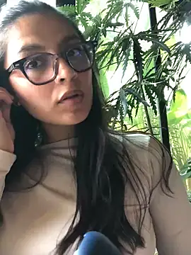 Gia Mazzon online show from 25, 3, 2026