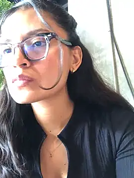 Gia Mazzon online show from 16, 4, 2026