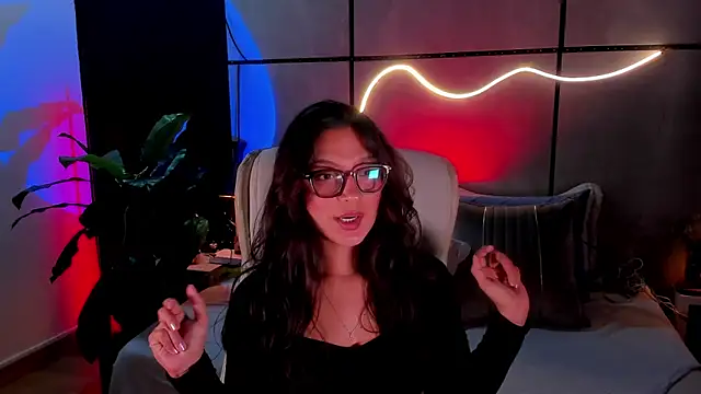 Gia Mazzon online show from 17, 2, 2026