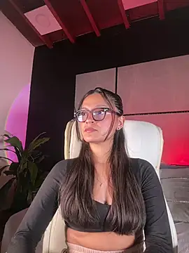 Gia Mazzon online show from 3, 3, 2026