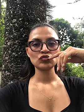 Gia Mazzon online show from 21, 5, 2026