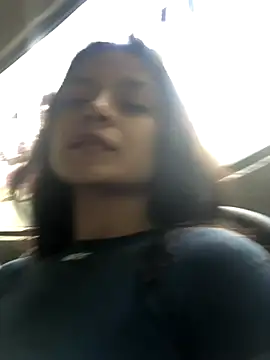 Gia Mazzon online show from 10, 9, 2025