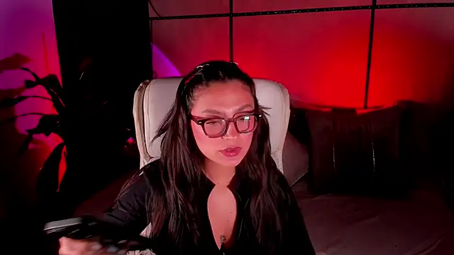 Gia Mazzon online show from 10, 3, 2026