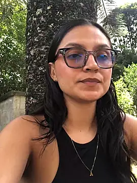 Gia Mazzon online show from 8, 7, 2026