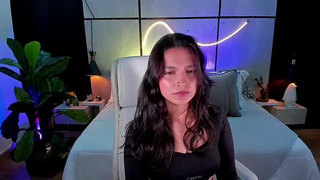 Gia Mazzon online show from 29, 9, 2025