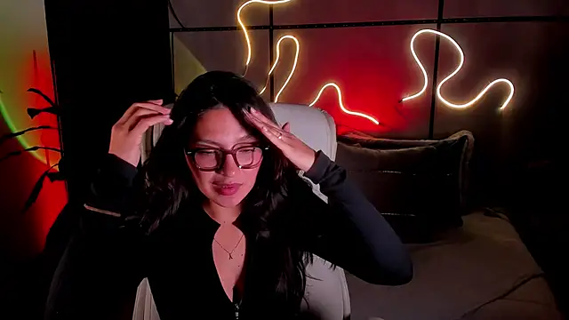 Gia Mazzon online show from 20, 2, 2026