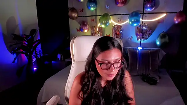 Gia Mazzon online show from 7, 2, 2026