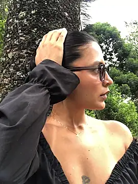 Gia Mazzon online show from 19, 5, 2026