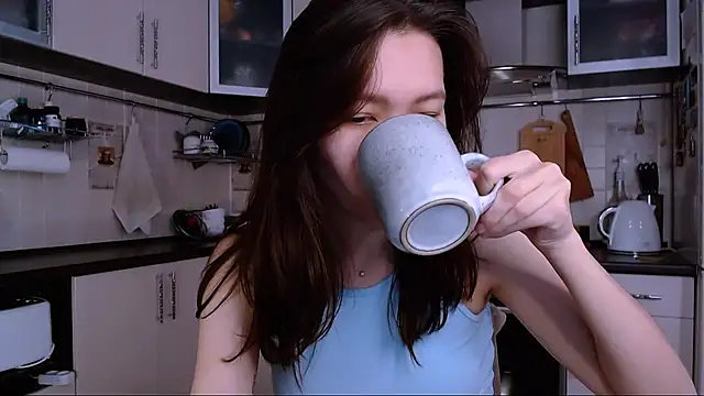 Kelly Yon online show from 27, 3, 2026