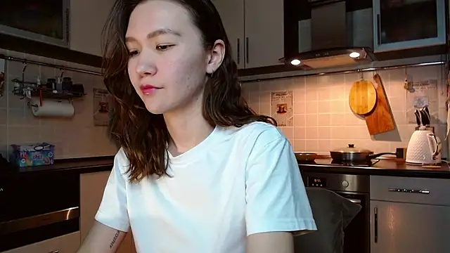 Kelly Yon online show from 14, 3, 2025