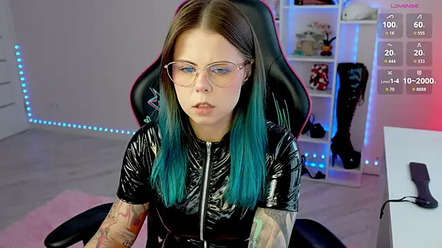 Latex Kitty online show from 24, 5, 2026