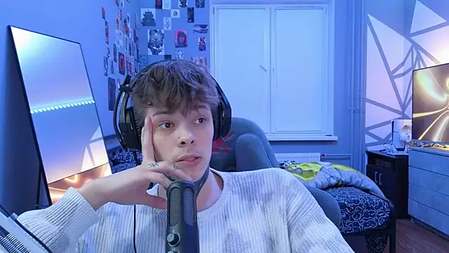 DENIS HERE online show from 28, 2, 2025