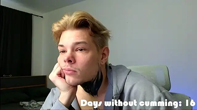 Snapshot of DENIS_HERE chatting on 9, 5, 2026 DENIS HERE online show from 9, 5, 2026