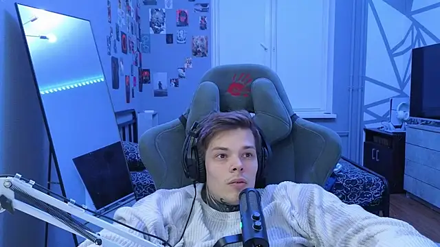 DENIS HERE online show from 1, 3, 2025