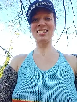 Exhibitionsplit online show from 14, 12, 2025