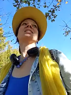 Exhibitionsplit online show from 28, 10, 2025