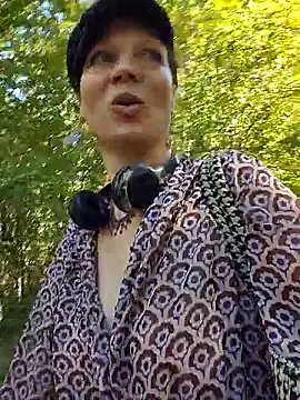 Exhibitionsplit online show from 17, 10, 2025