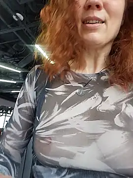 Exhibitionsplit online show from 8, 4, 2026