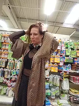 Exhibitionsplit online show from 30, 10, 2025