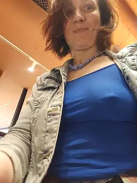 Exhibitionsplit online show from 8, 3, 2025