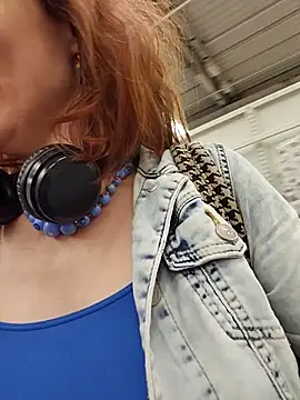 Exhibitionsplit online show from 23, 9, 2025