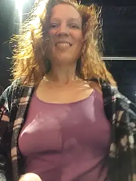 Exhibitionsplit online show from 4, 2, 2026