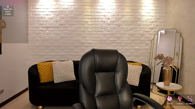 SussanElliot online show from 19, 10, 2025