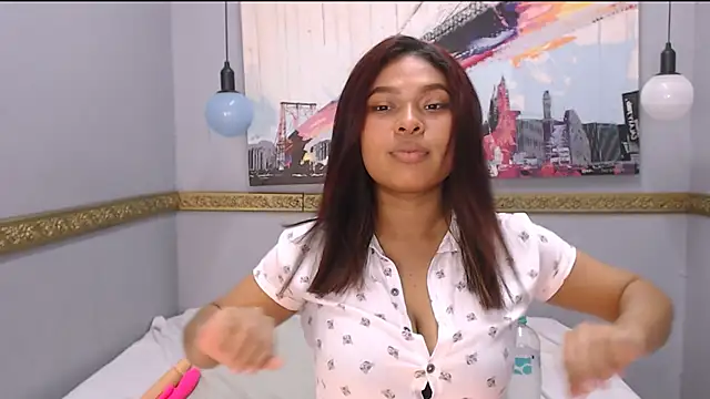 Naomi Tylers online show from 24, 1, 2025