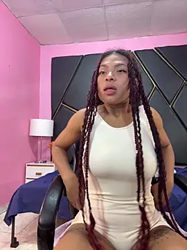 Naomi Tylers online show from 27, 9, 2025