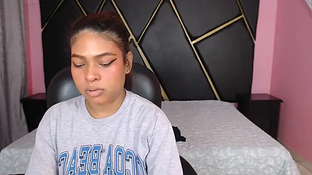 Naomi Tylers online show from 31, 1, 2025