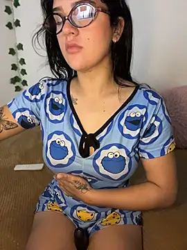 violet-333 online show from 8, 7, 2026