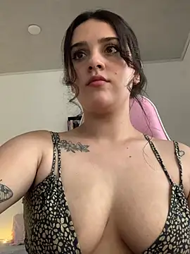 violet-333 online show from 18, 1, 2025