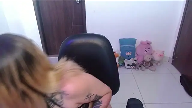 Ivy1111 online show from 13, 4, 2026