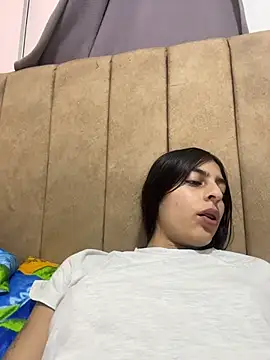 Snapshot of cristel_17 chatting on 4, 2, 2026 cristel 17 online show from 4, 2, 2026