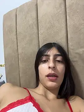 Snapshot of cristel_17 chatting on 28, 2, 2026 cristel 17 online show from 28, 2, 2026