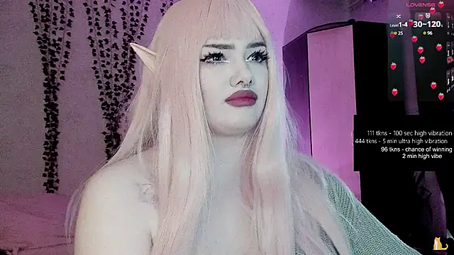 strawberry elfcat online show from 21, 5, 2026