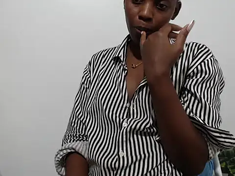 black   ghodess online show from 29, 10, 2025