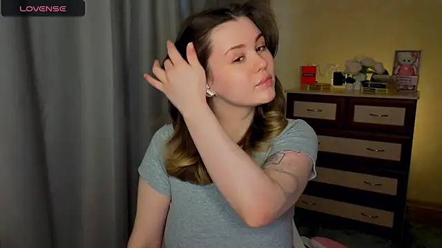 cutie mili online show from 22, 4, 2026