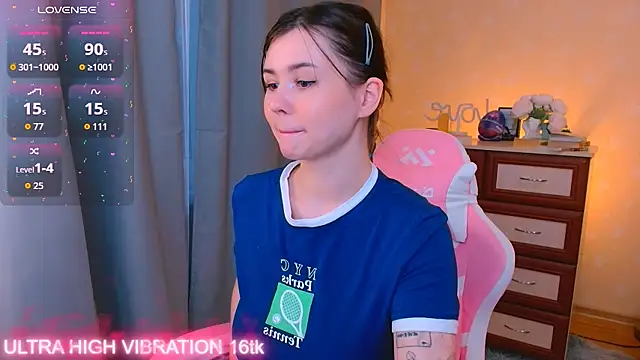 cutie mili online show from 8, 10, 2025