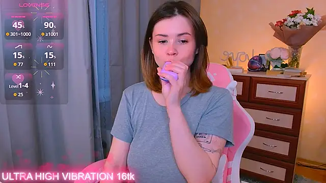 cutie mili online show from 15, 10, 2025