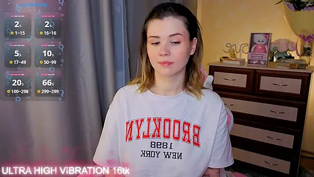 cutie mili online show from 25, 10, 2025