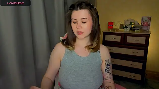 cutie mili online show from 18, 4, 2026