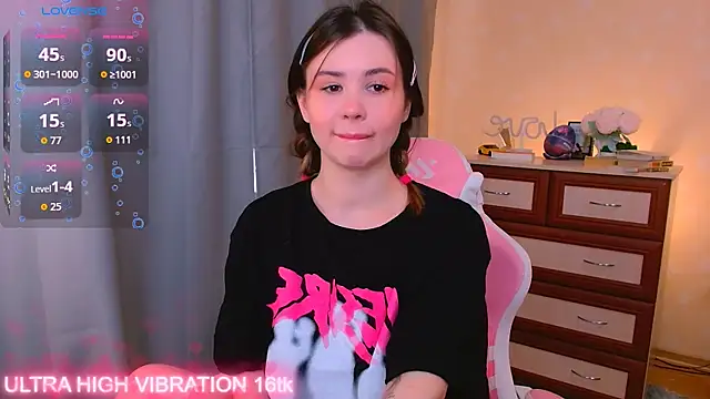 cutie mili online show from 19, 10, 2025